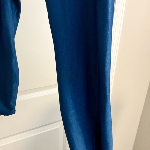 Good American The Fab Rib Leggings - Picture 4 of 10